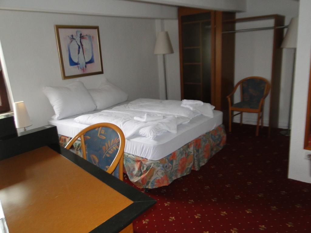Hotel Dallgow Dallgow-Doeberitz Quarto foto