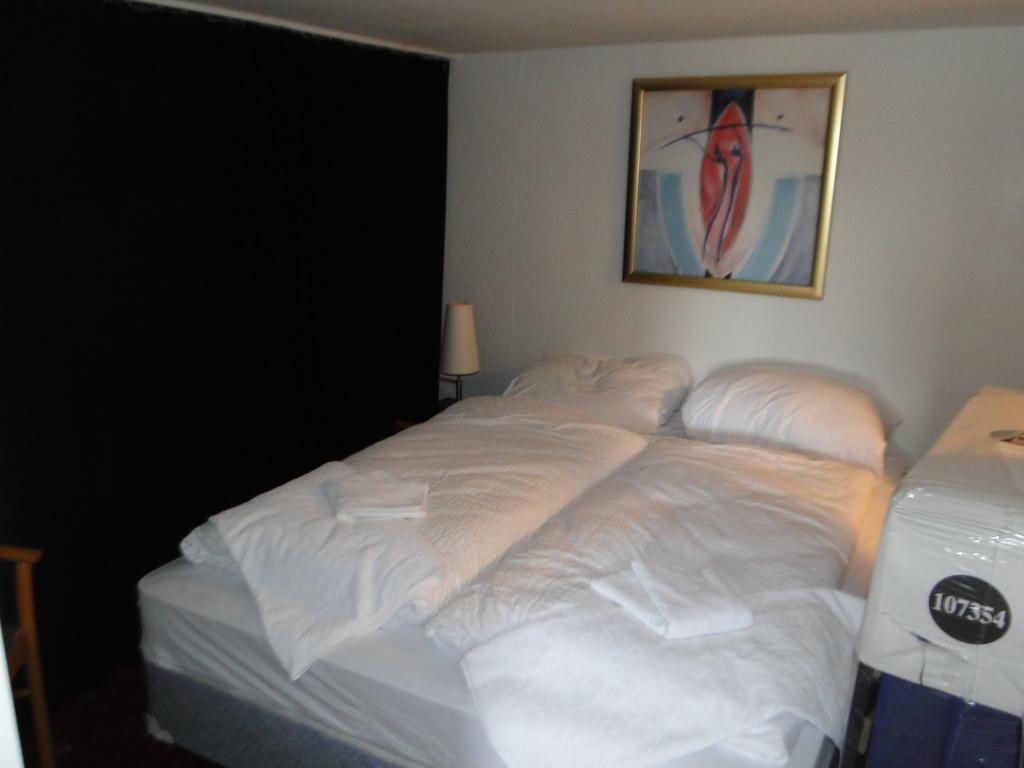 Hotel Dallgow Dallgow-Doeberitz Quarto foto