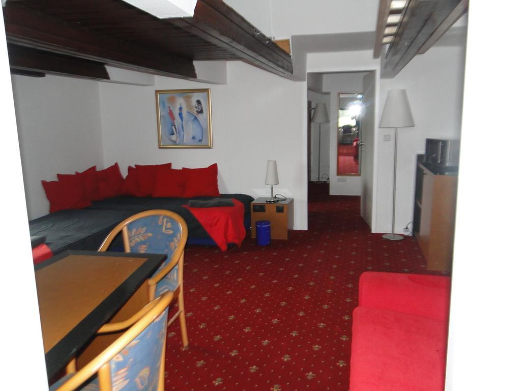 Hotel Dallgow Dallgow-Doeberitz Quarto foto