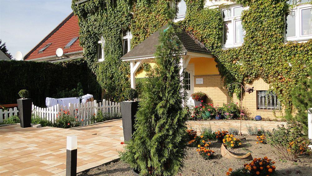 Hotel Dallgow Dallgow-Doeberitz Exterior foto