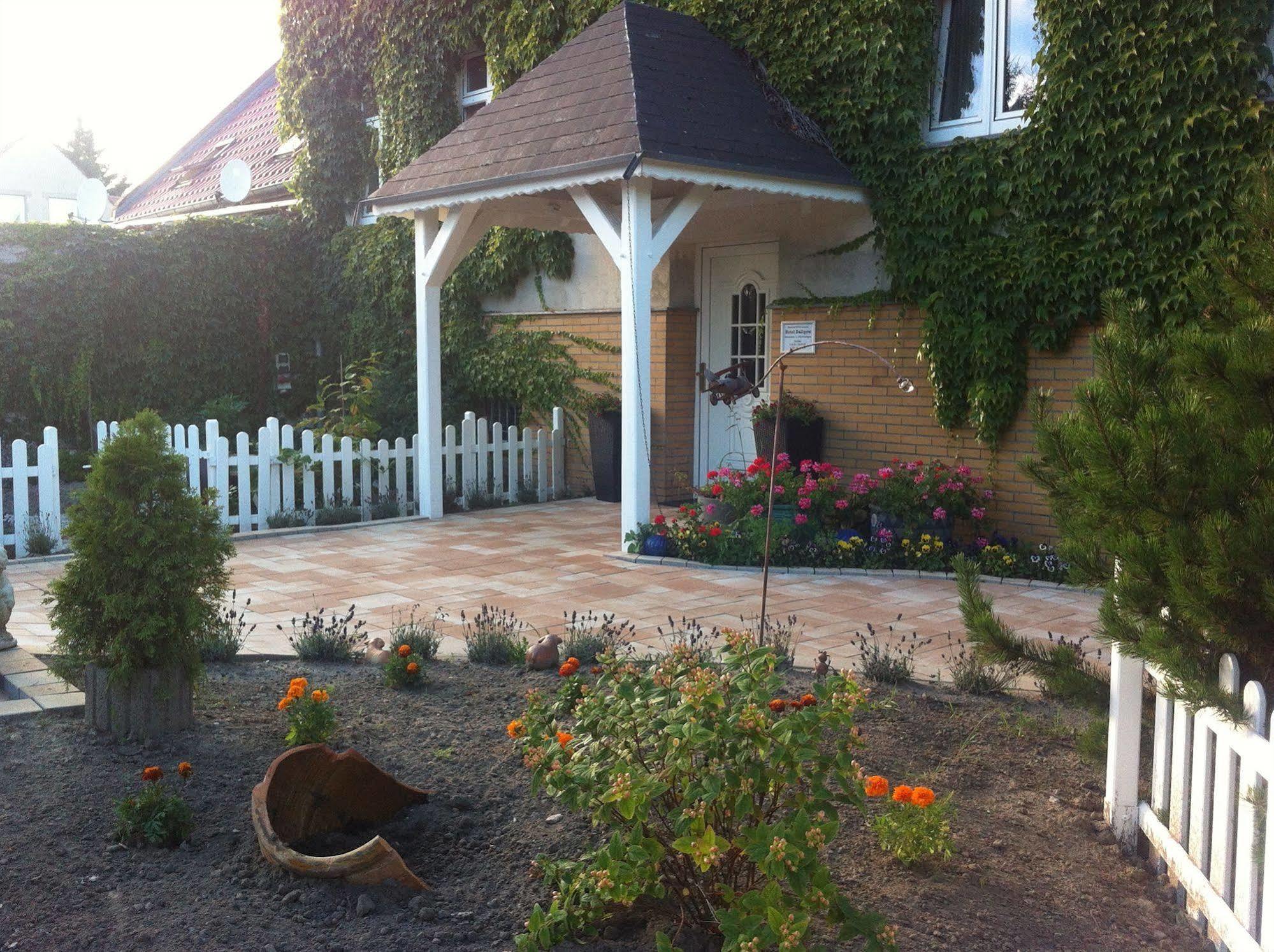 Hotel Dallgow Dallgow-Doeberitz Exterior foto